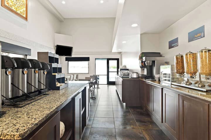 Breakfast area